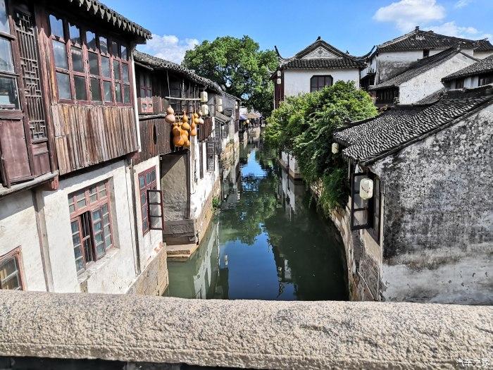 “青”眼最泉州丨古岩凝神群峰下 岁月无声万籁间